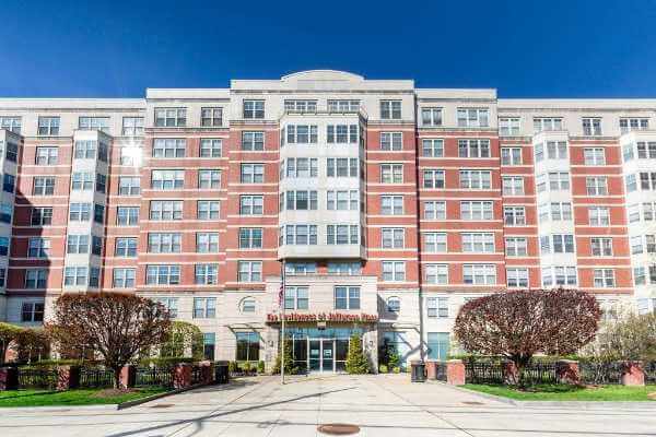 300 Mamaroneck Ave